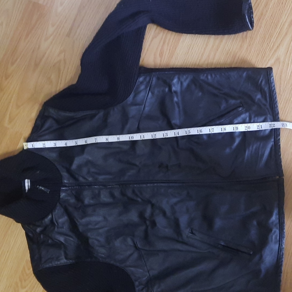 Leather jacket - Picture 8 of 10